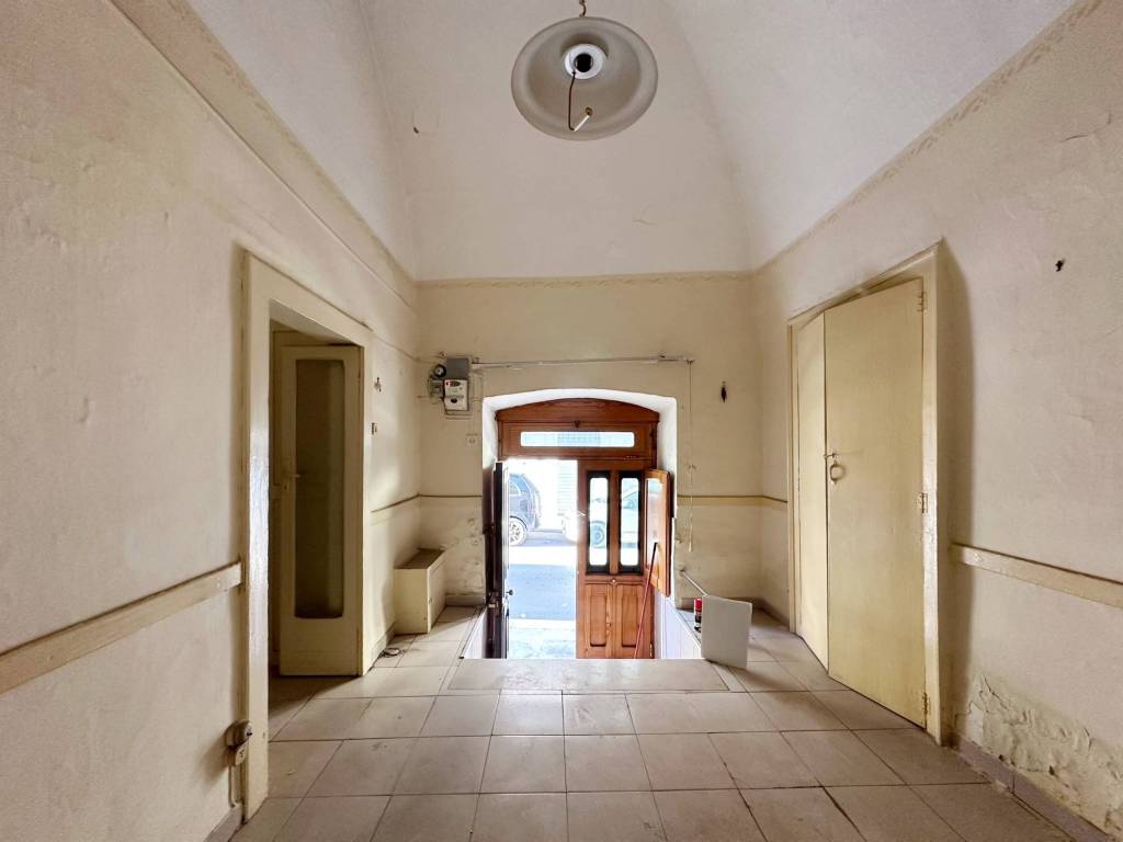 Casa indipendente a Andria in Via Imperatore Augusto, 29 - Foto 2