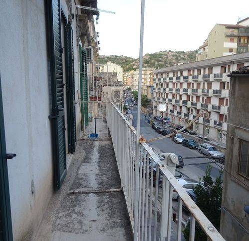 Appartamento a Modica in Via Giovanni Muriana 10 - Foto 4