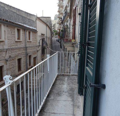 Appartamento a Modica in Via Giovanni Muriana 10 - Foto 5