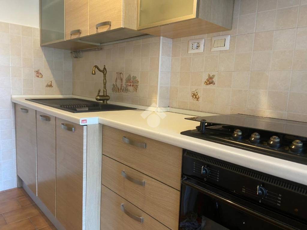 Appartamento a Grugliasco in Via Michelangelo - Foto 4