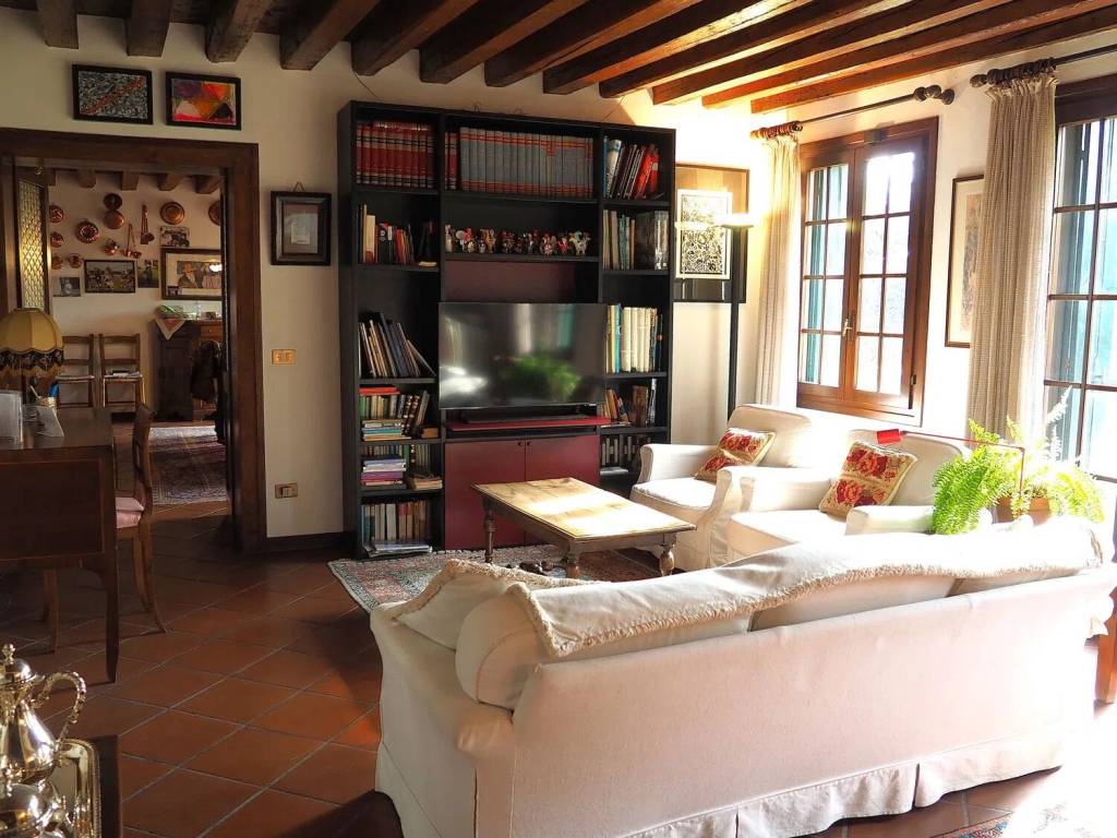 Villa a Rossano veneto in Via Salute - Foto 5