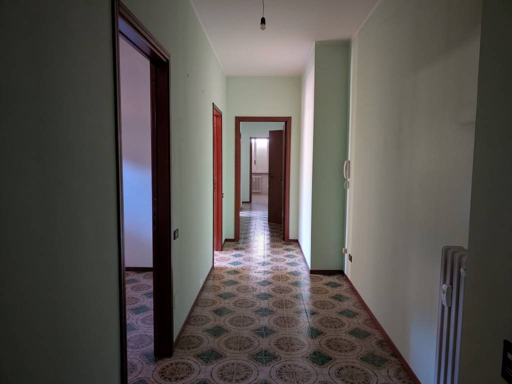 Appartamento a Arcisate in Via Giacomo Matteotti - Foto 2