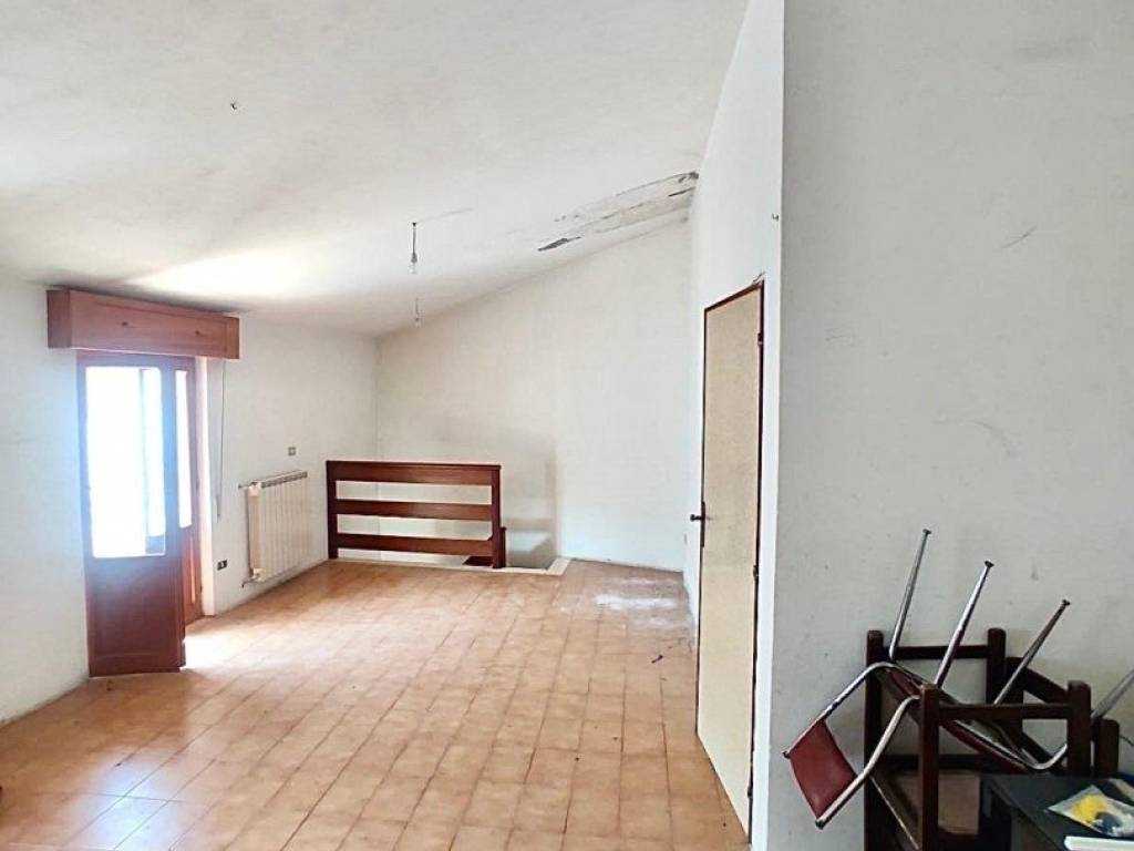 Villa a Isola del gran sasso d'italia in Via Via pratogrande - Foto 3
