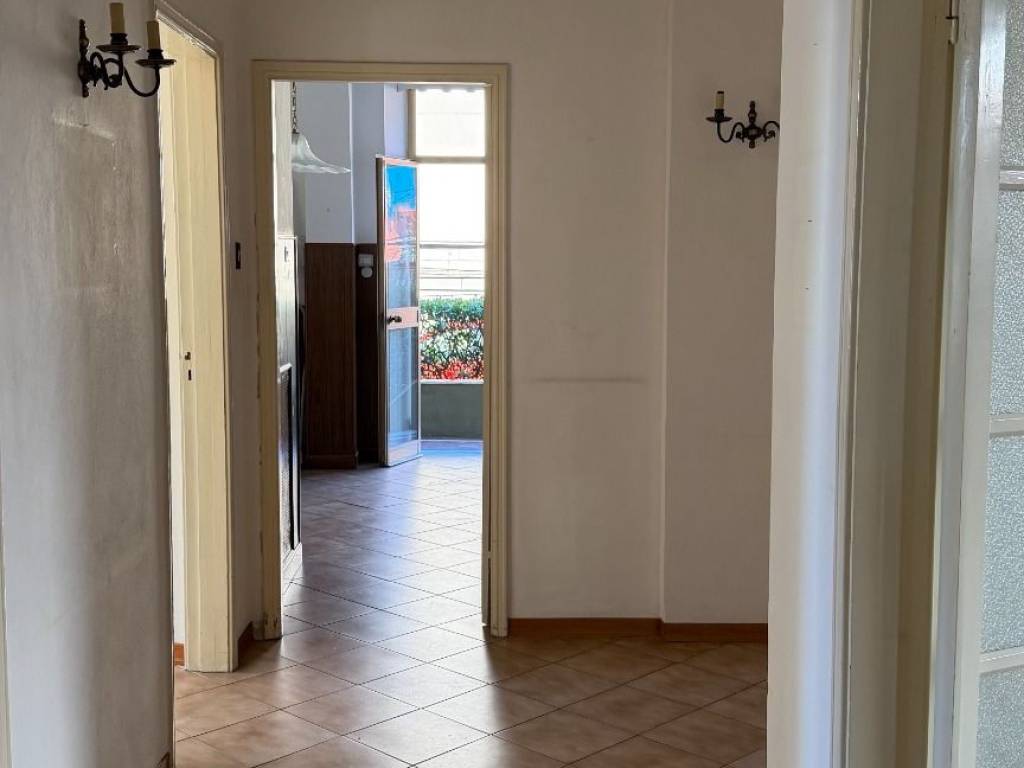 Appartamento a Sarzana in Via San Bartolomeo - Foto 2