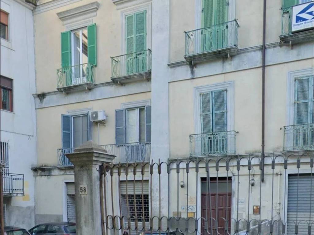 Appartamento a Crotone in Largo Umberto I, 16 - Foto 3