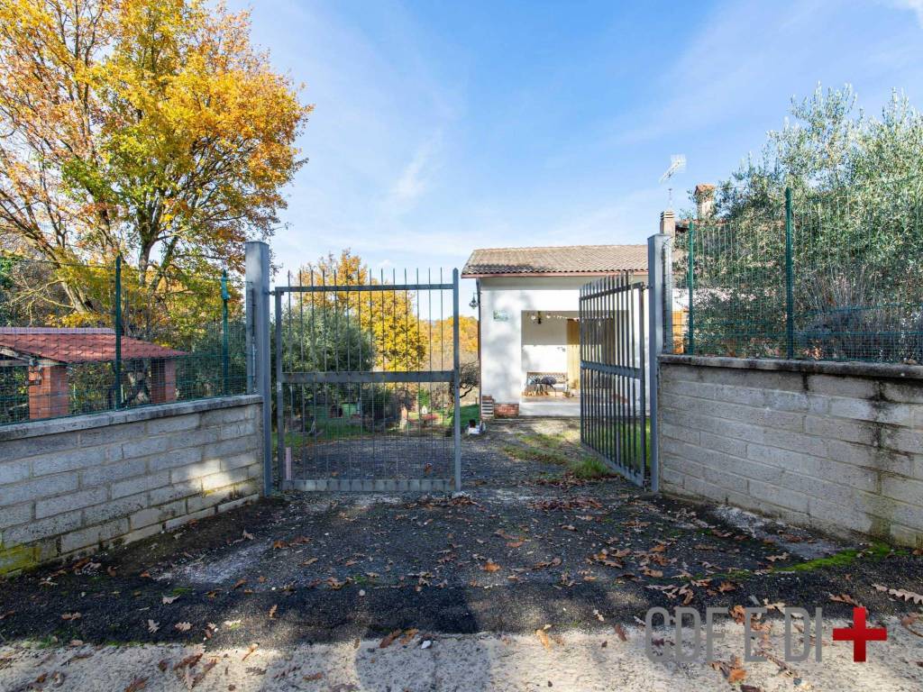 Villa a Scandriglia in Via Montecalvo di Sotto - Foto 5