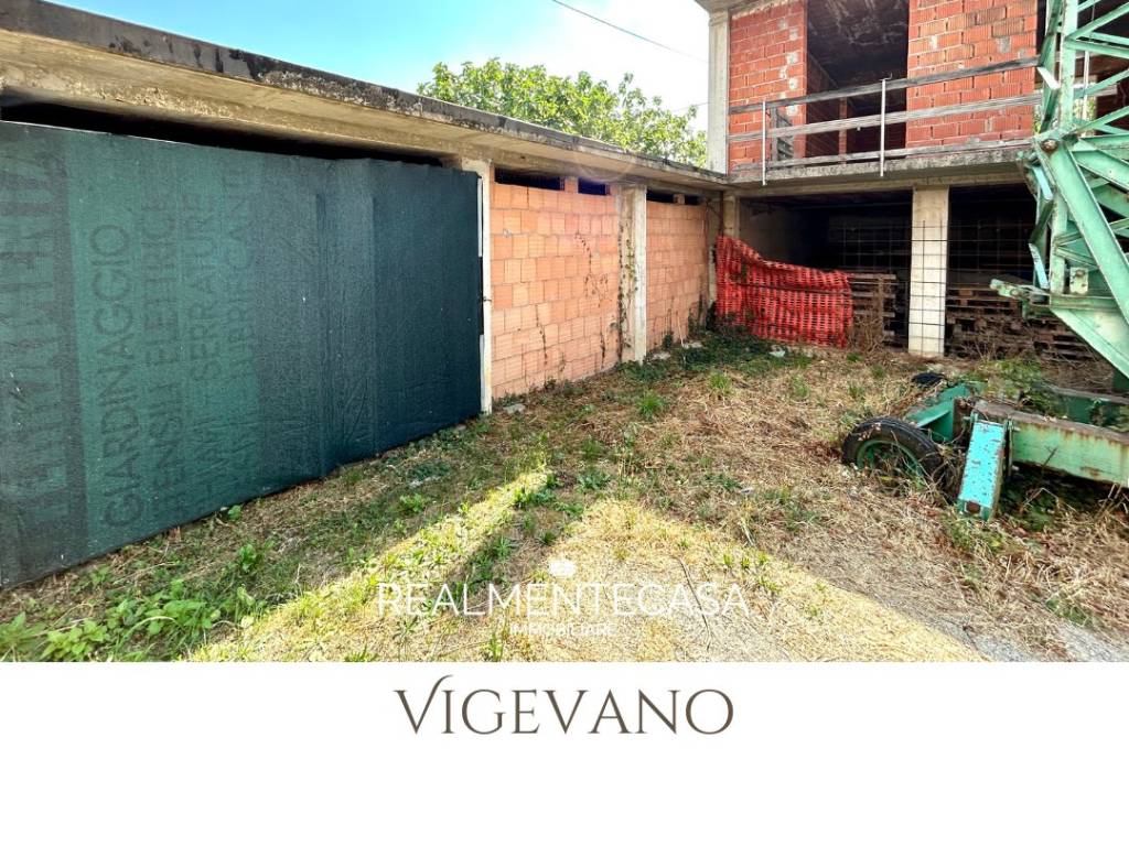 Palazzo / stabile a Vigevano in Via Vallere - Foto 3