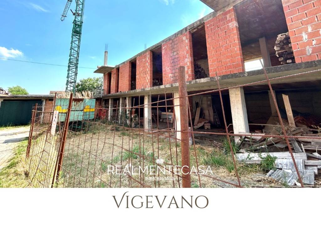 Palazzo / stabile a Vigevano in Via Vallere - Foto 4
