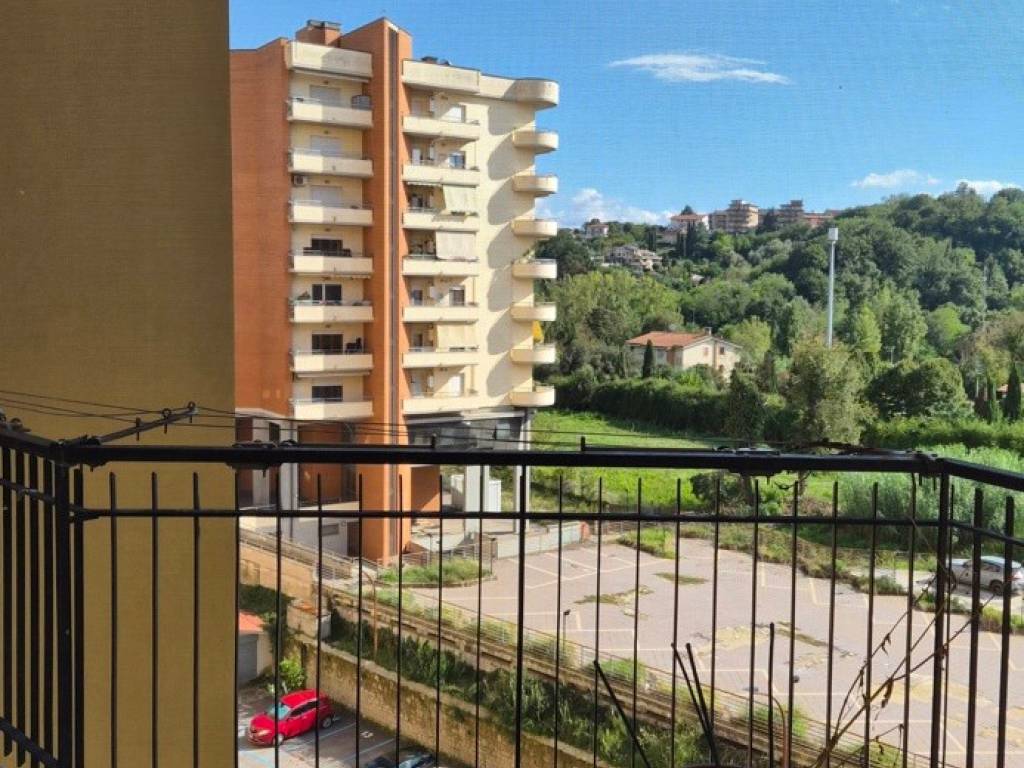 Appartamento a Frosinone in Piazza Caduti di Via Fani, snc - Foto 2