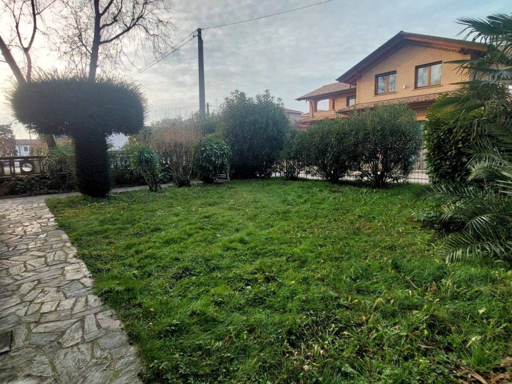 Attico / mansarda a Marnate in Via Firenze, 108 - Foto 3