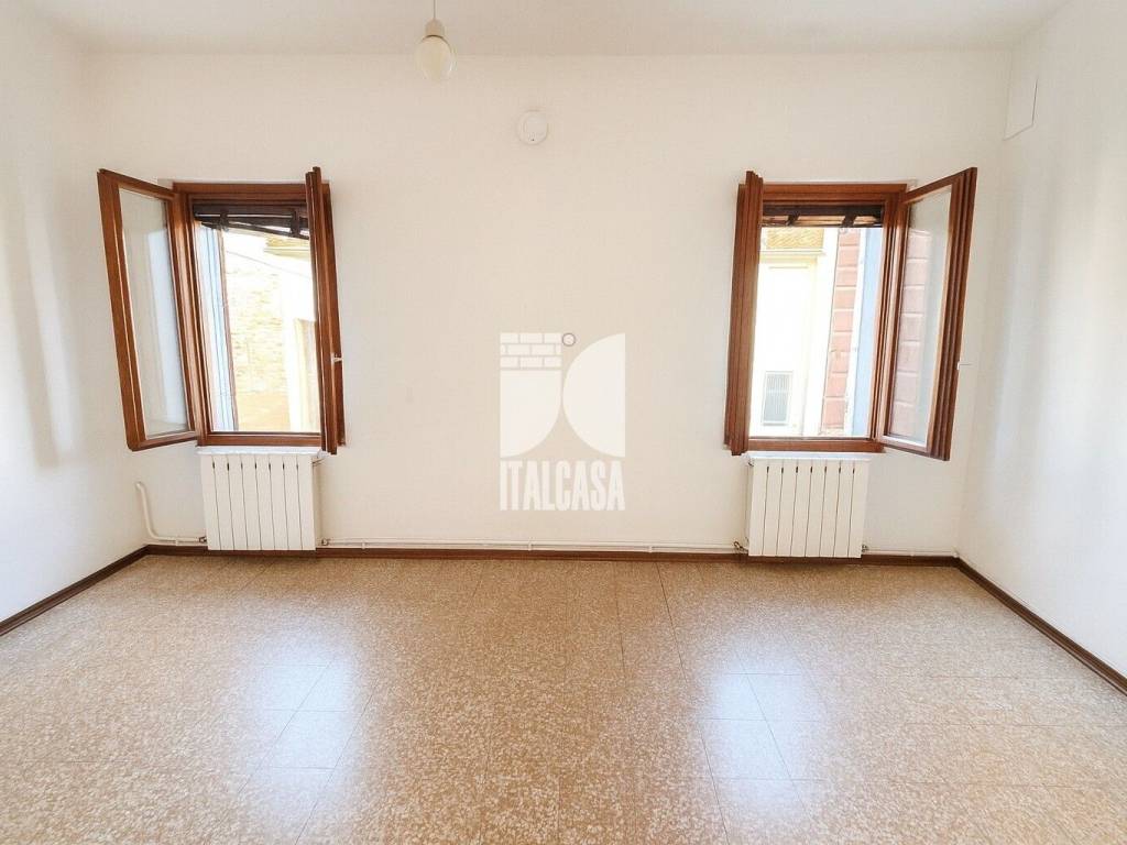 Casa indipendente a Curtatone in Piazza Lombardelli, 19 - Foto 2