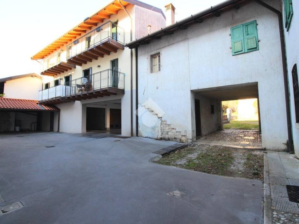 Appartamento a Faedis in VIA PIAZZA I maggio, 15 - Foto 4