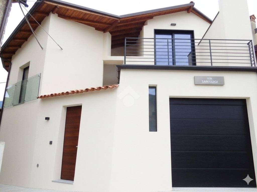 Casa indipendente a Costa volpino in Via San Luigi, 2 - Foto 2