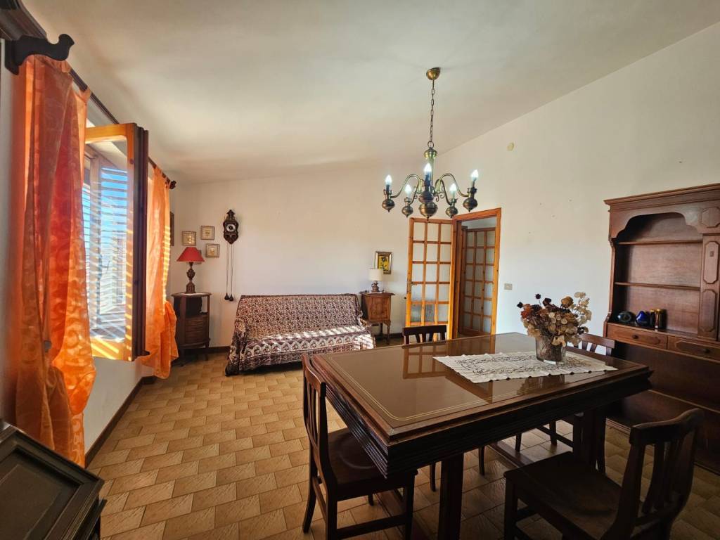 Appartamento a Iglesias in Via Edmondo De Amicis, 10 - Foto 2
