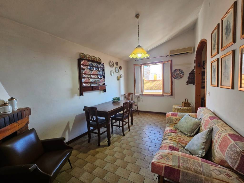 Appartamento a Iglesias in Via Edmondo De Amicis, 10 - Foto 3