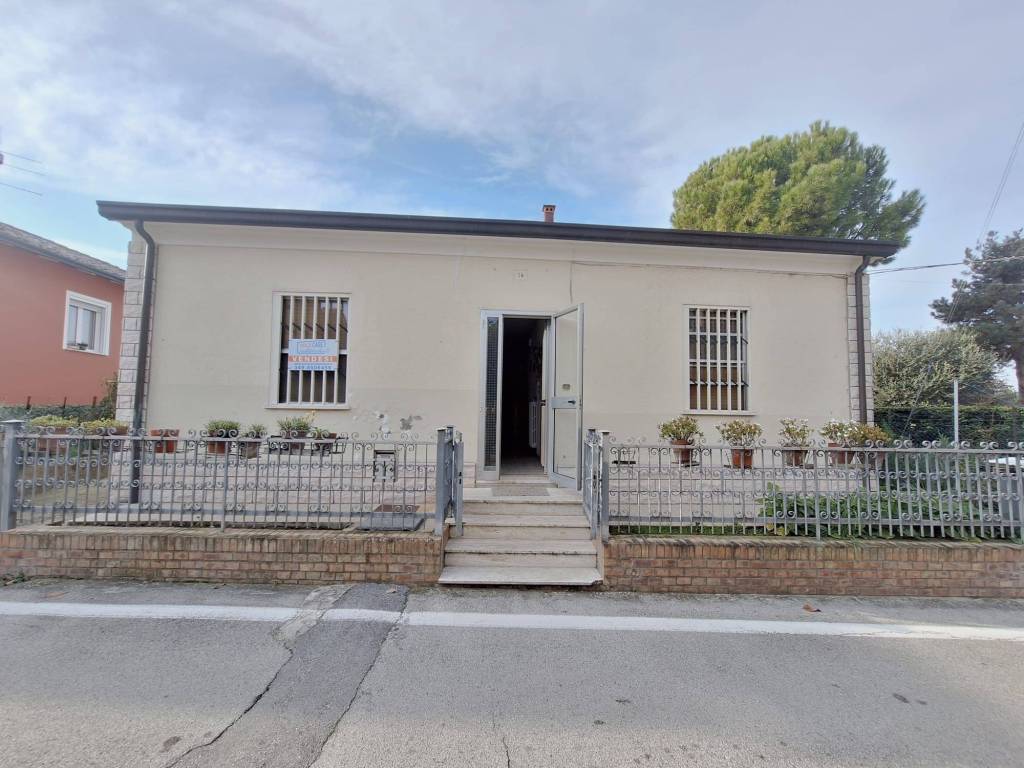Villa a Rimini in Via Mondolfo - Foto 3