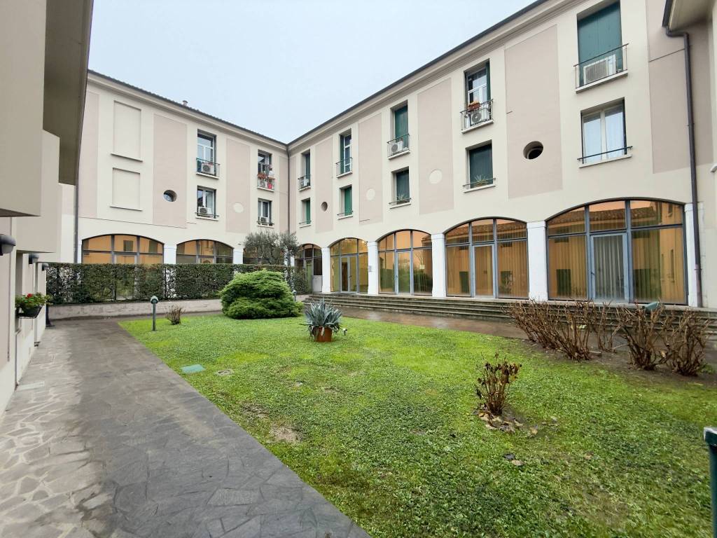 Appartamento a Brescia in Via della Volta - Foto 5