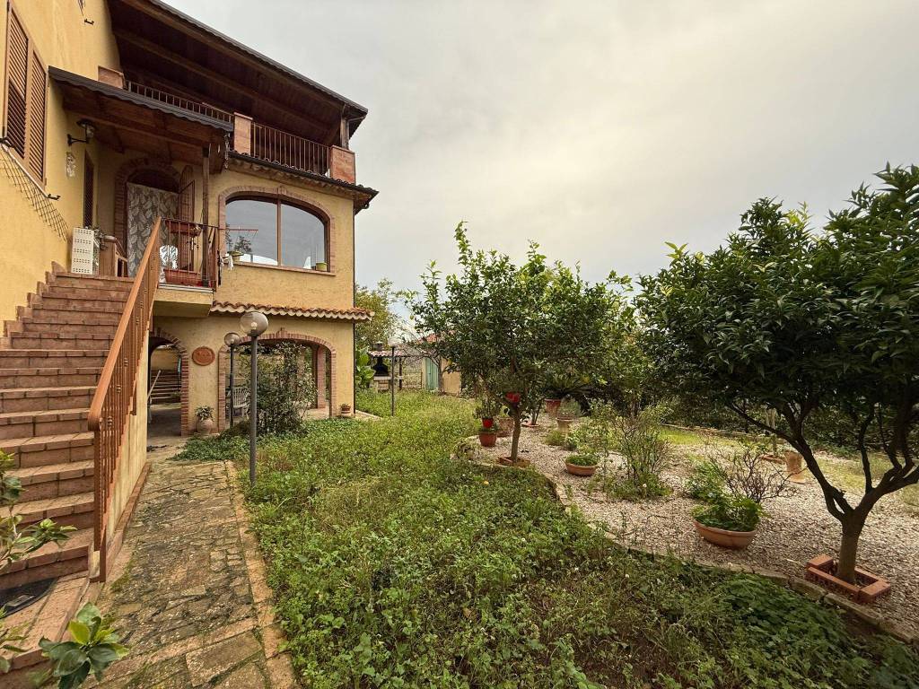 Casa indipendente a Prignano cilento in Corso Giuseppe Garibaldi, 109 - Foto 4