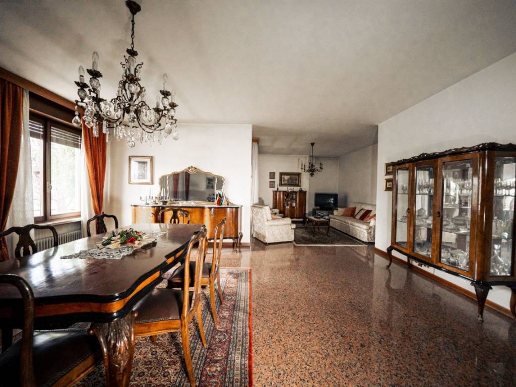 Villa a Arzignano in Via Giacomo Leopardi 10 - Foto 2