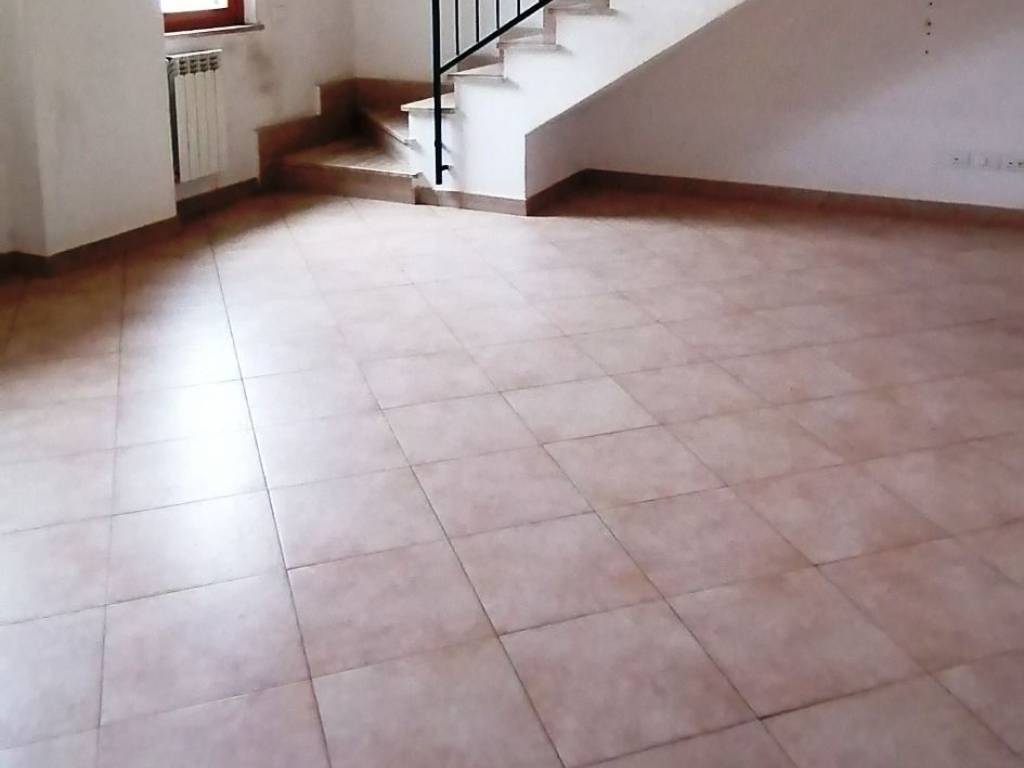 Appartamento a Guidonia montecelio in Via Giuliano Montelucci - Foto 2
