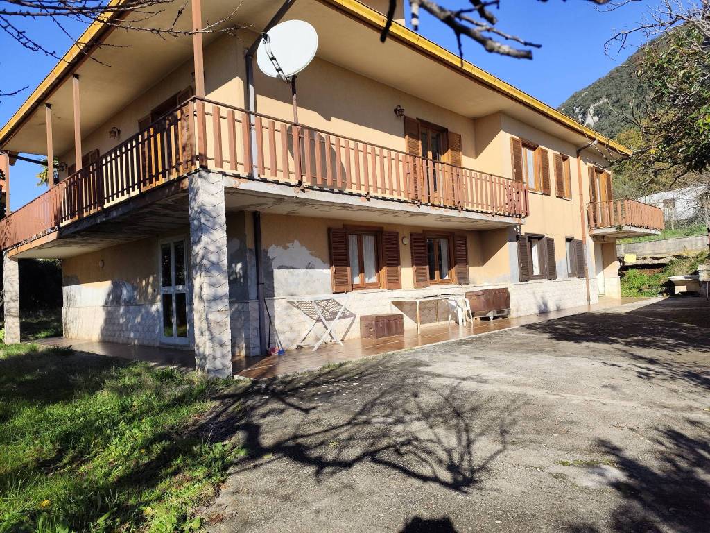Villa a Giuliano di roma in Via San Biagio - Foto 3