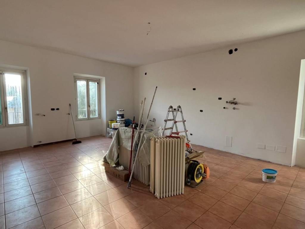 Appartamento a Mozzate in Via Ugo Foscolo, 1 - Foto 2