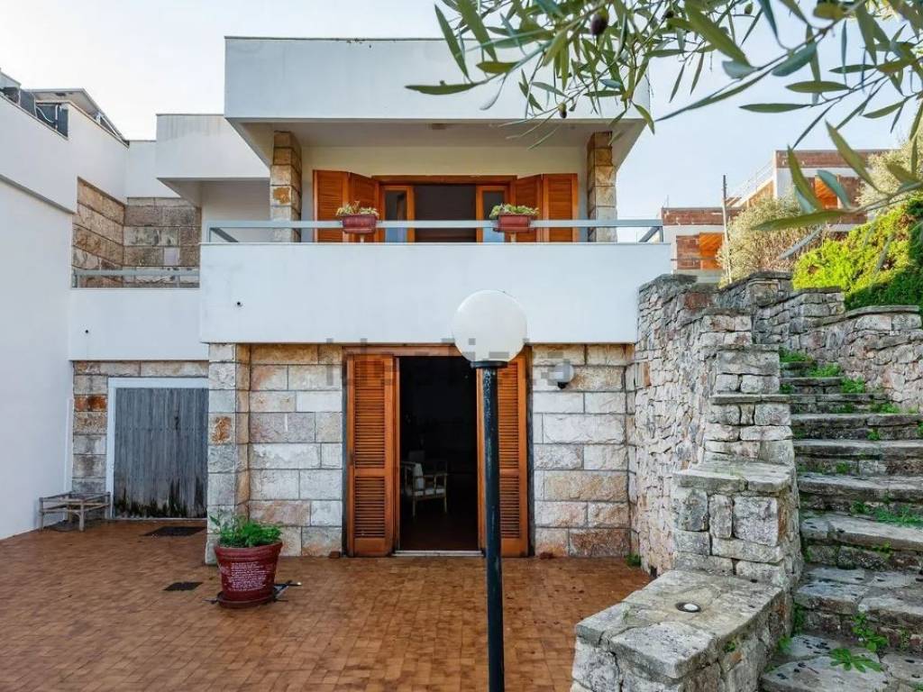 Villa a Conversano in Via Edmondo de Amicis - Foto 3