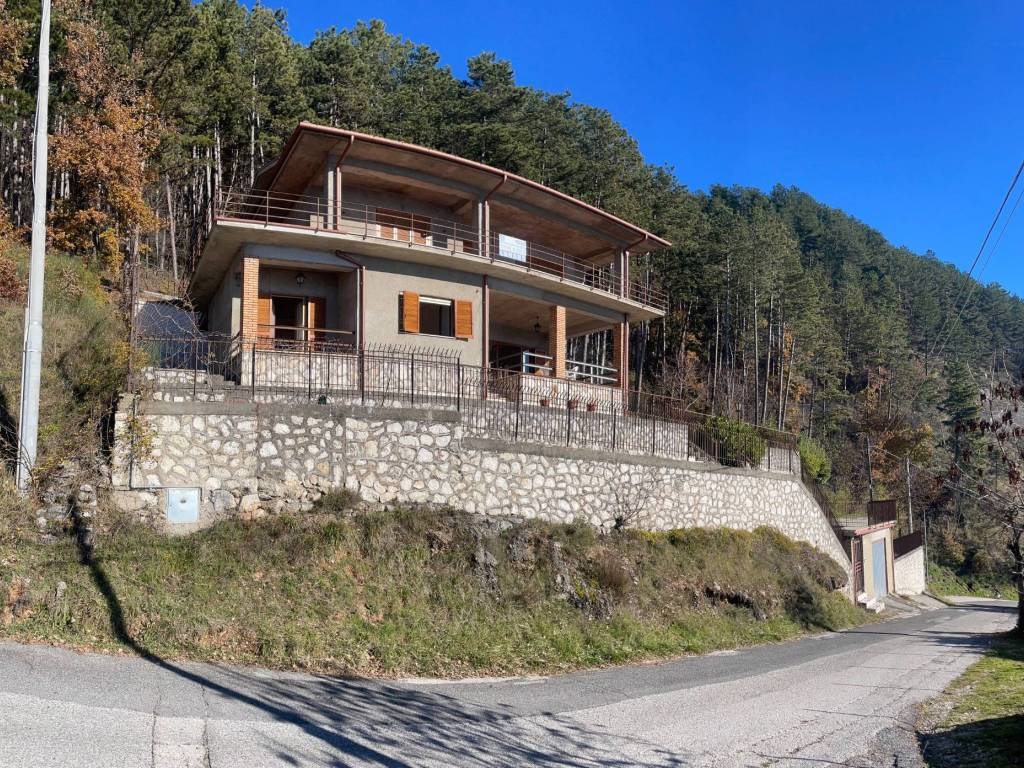 Villa a Poggio bustone in Via della Casetta - Foto 2