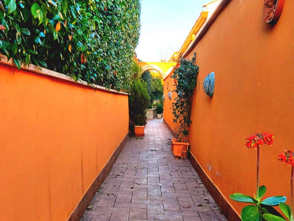 Villa a Guidonia montecelio in Via dell'Idra - Foto 3