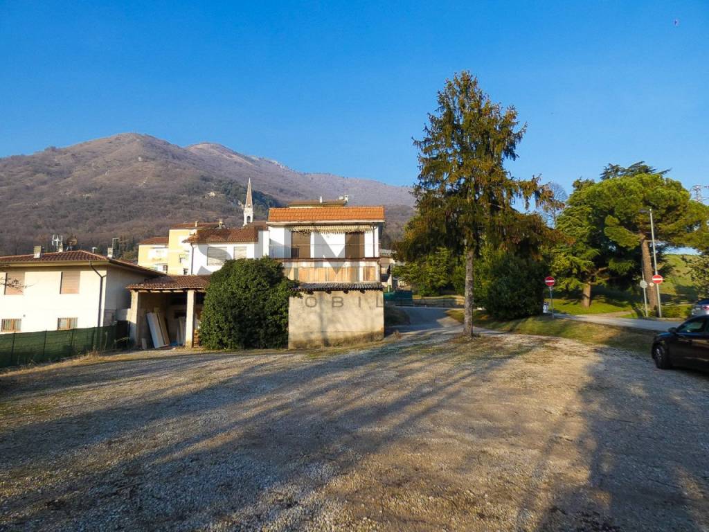 Villa a Santorso in Via Pozzati - Foto 4