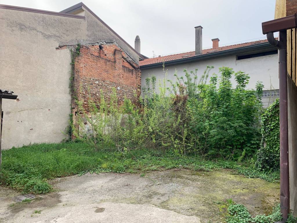 Terreno a Calvenzano in Via Guglielmo Marconi, 36 - Foto 2
