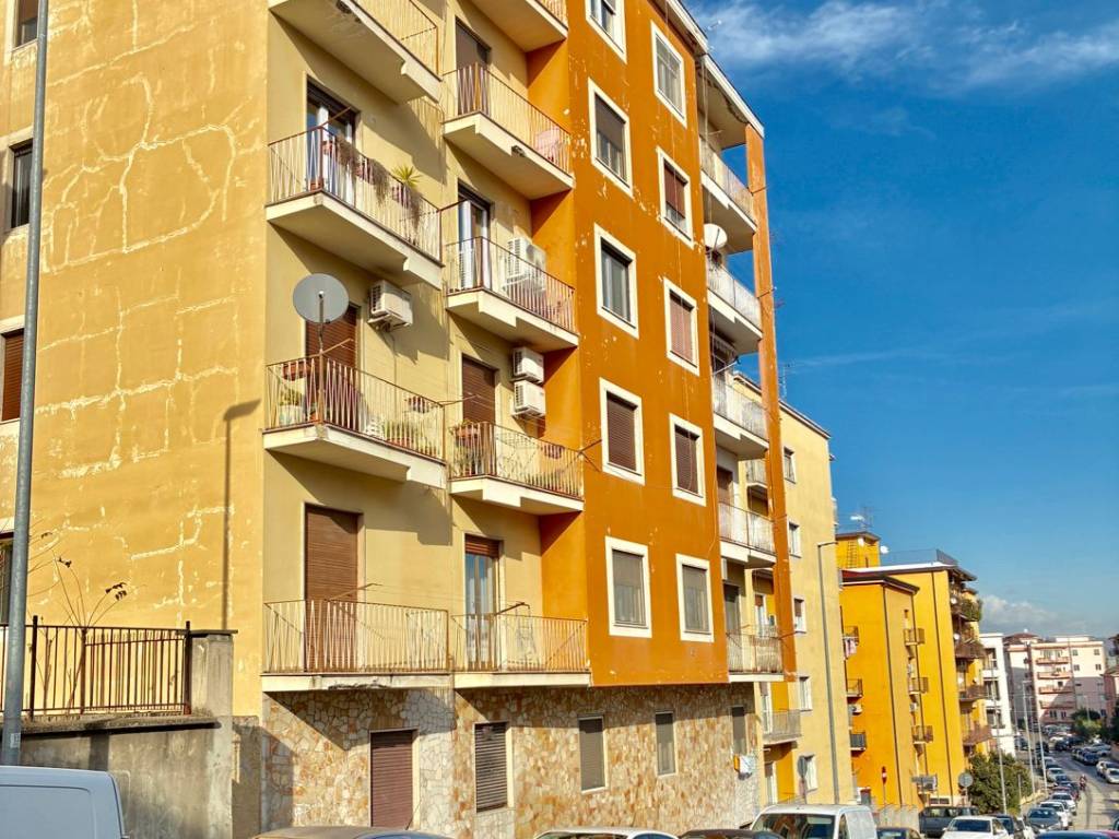 Appartamento a Benevento in Via dei Bersaglieri - Foto 3