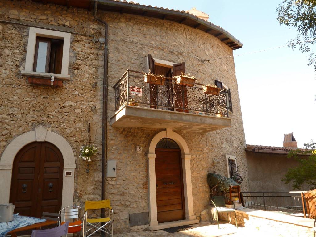 Appartamento a Pereto in Piazza Maccafani, 9 - Foto 4