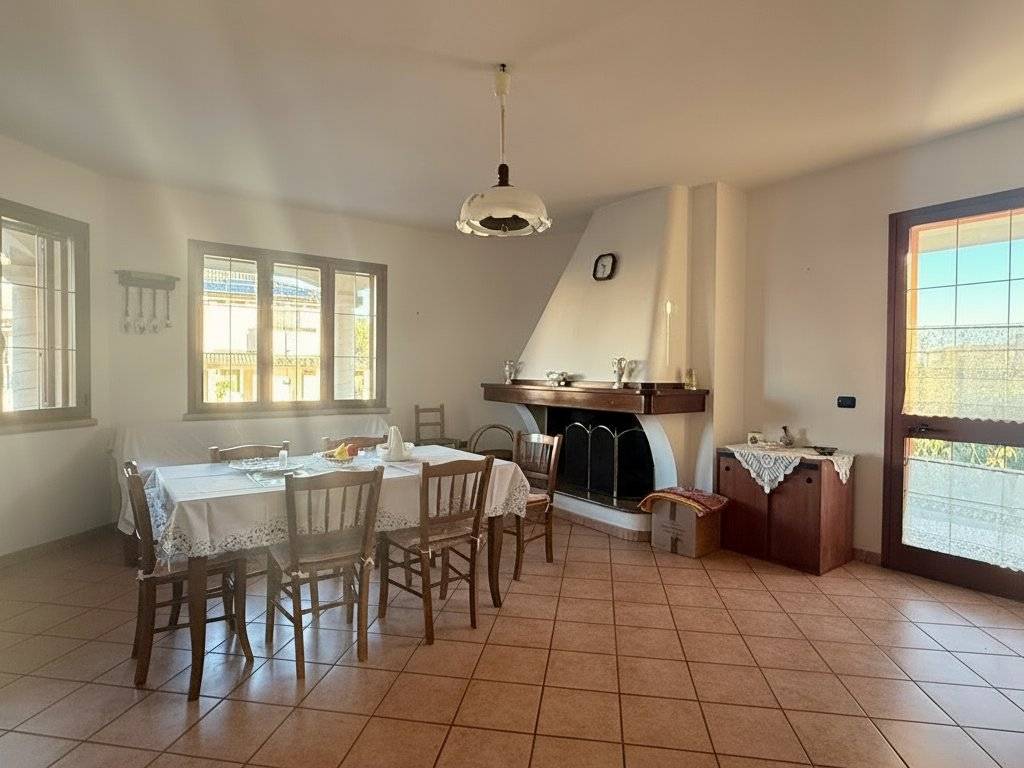 Villa a Sanluri in Via Papa Giovanni XXIII - Foto 3