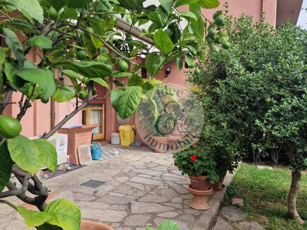 Appartamento a Calenzano in Via Daniele Manin - Foto 2