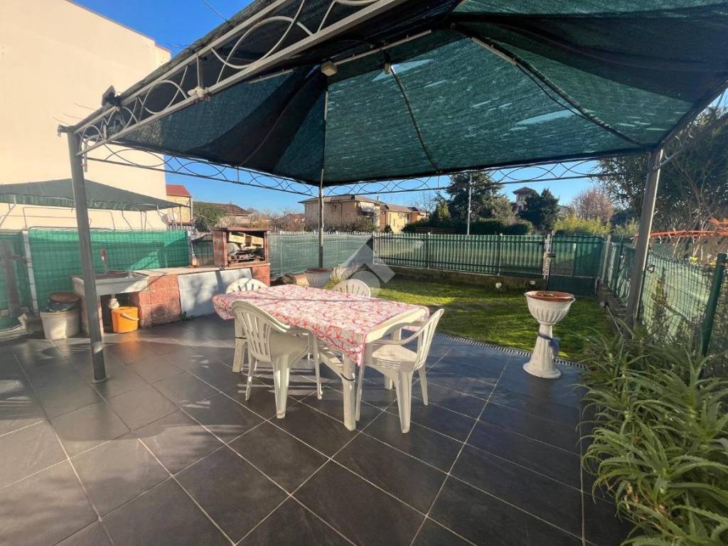 Villetta a schiera a Castel d'ario in Via Nenni P. - Foto 4