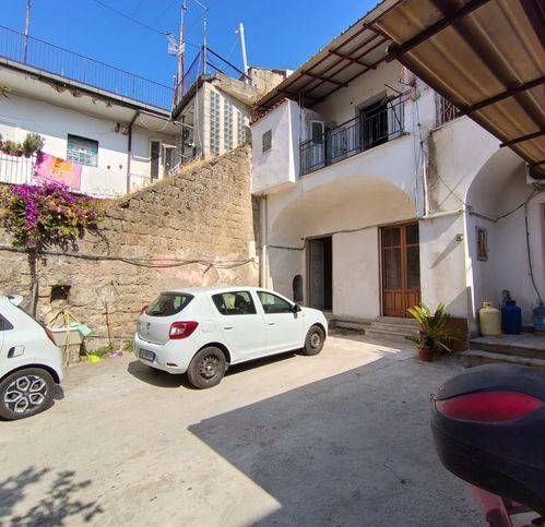 Appartamento a Succivo in Via Generale Cadorna - Foto 2