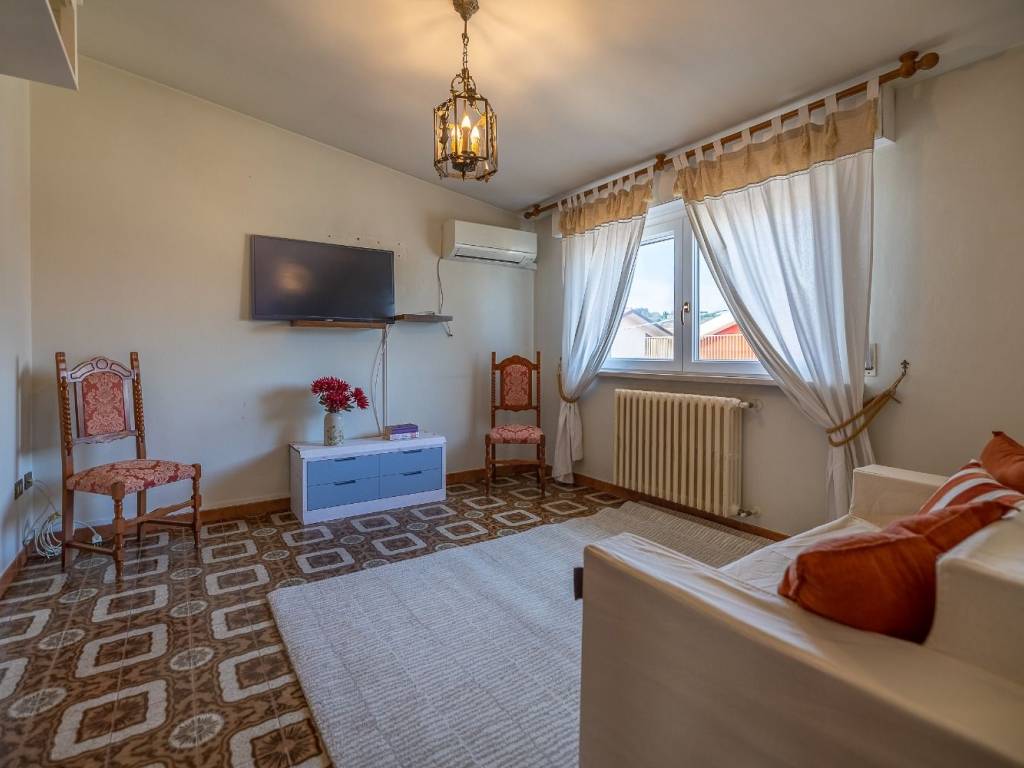 Appartamento a Riccione in Viale Cosenza, 3 - Foto 3