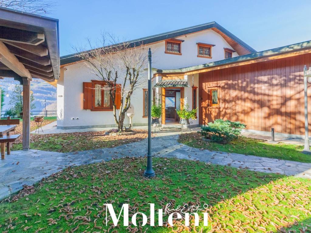 Villa a Barzio in Via Papa Giovanni XXIII, 11 - Foto 3