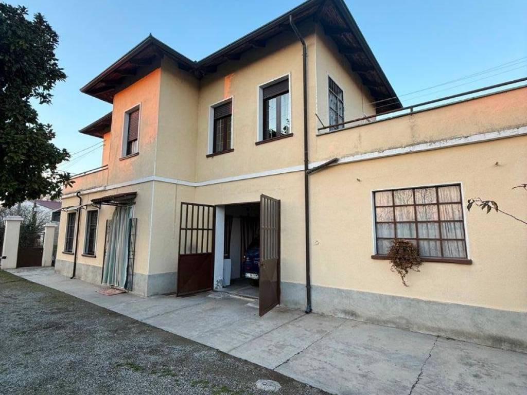 Villa a Crescentino in Via Giacomo Puccini, 7 - Foto 3