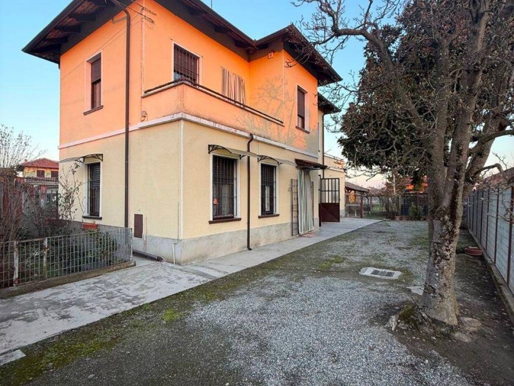 Villa a Crescentino in Via Giacomo Puccini, 7 - Foto 4