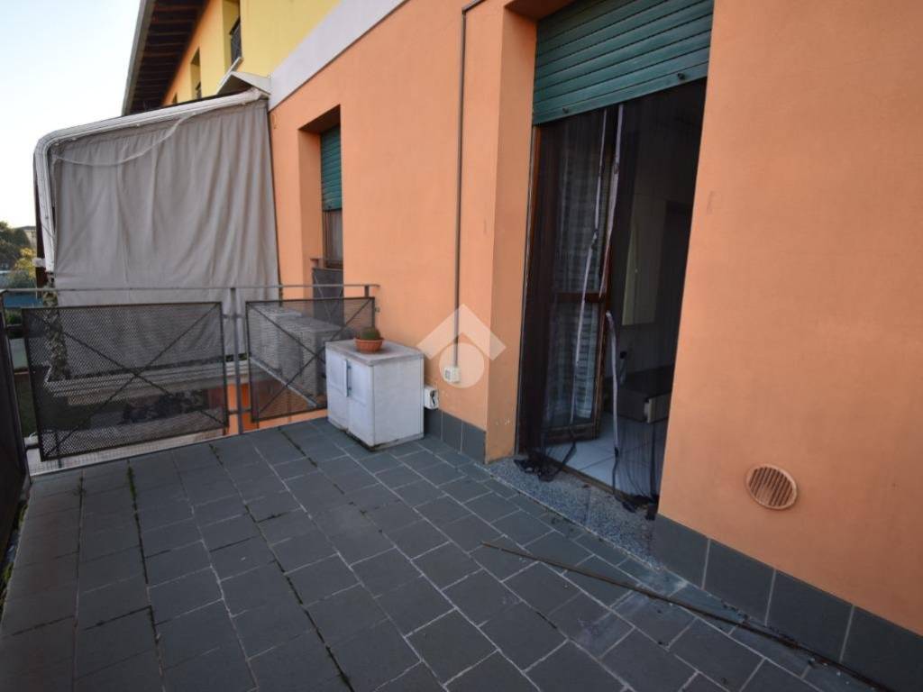 Appartamento a Castiglione delle stiviere in Via Pietro Nenni - Foto 4