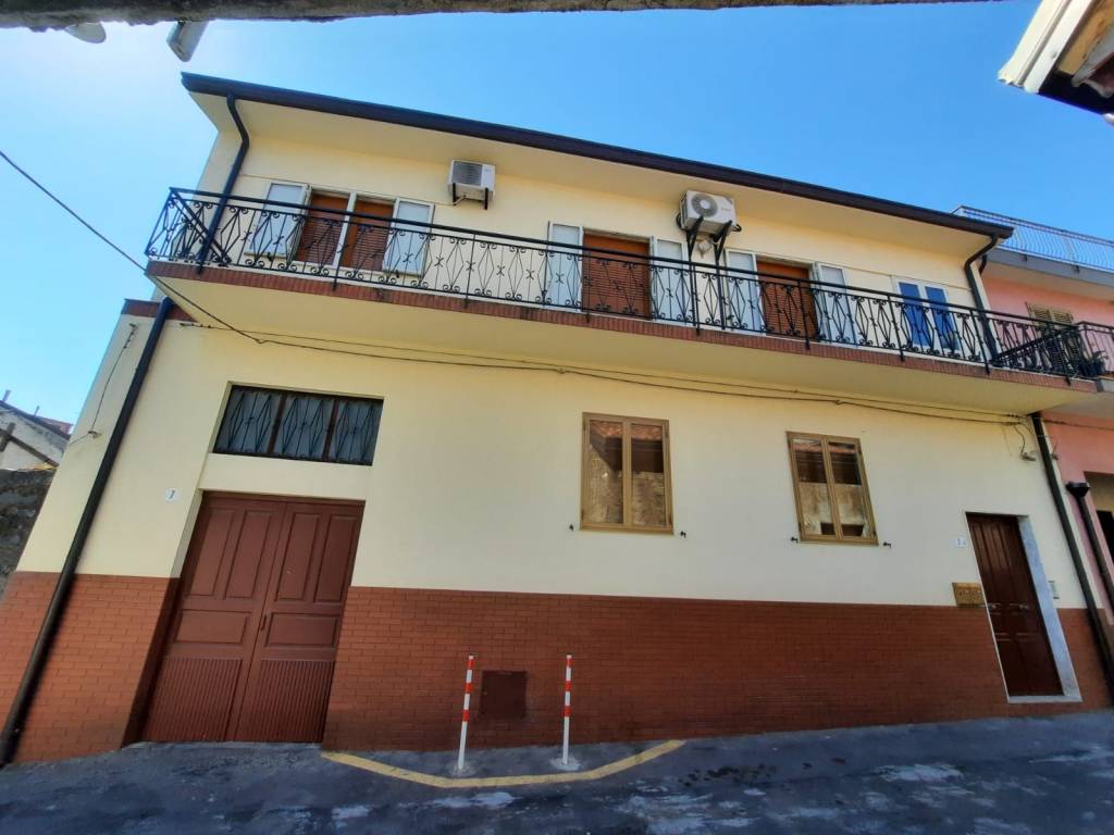 Appartamento a Pedara in Via Rapisarda, 7 - Foto 3