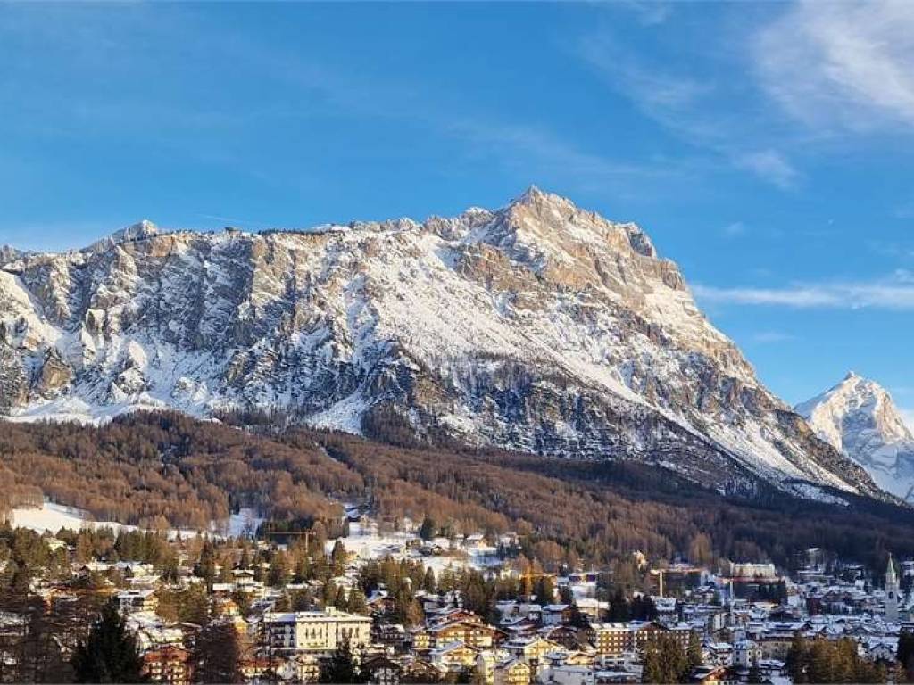 Box / garage a Cortina d'ampezzo in largo delle poste - Foto 3