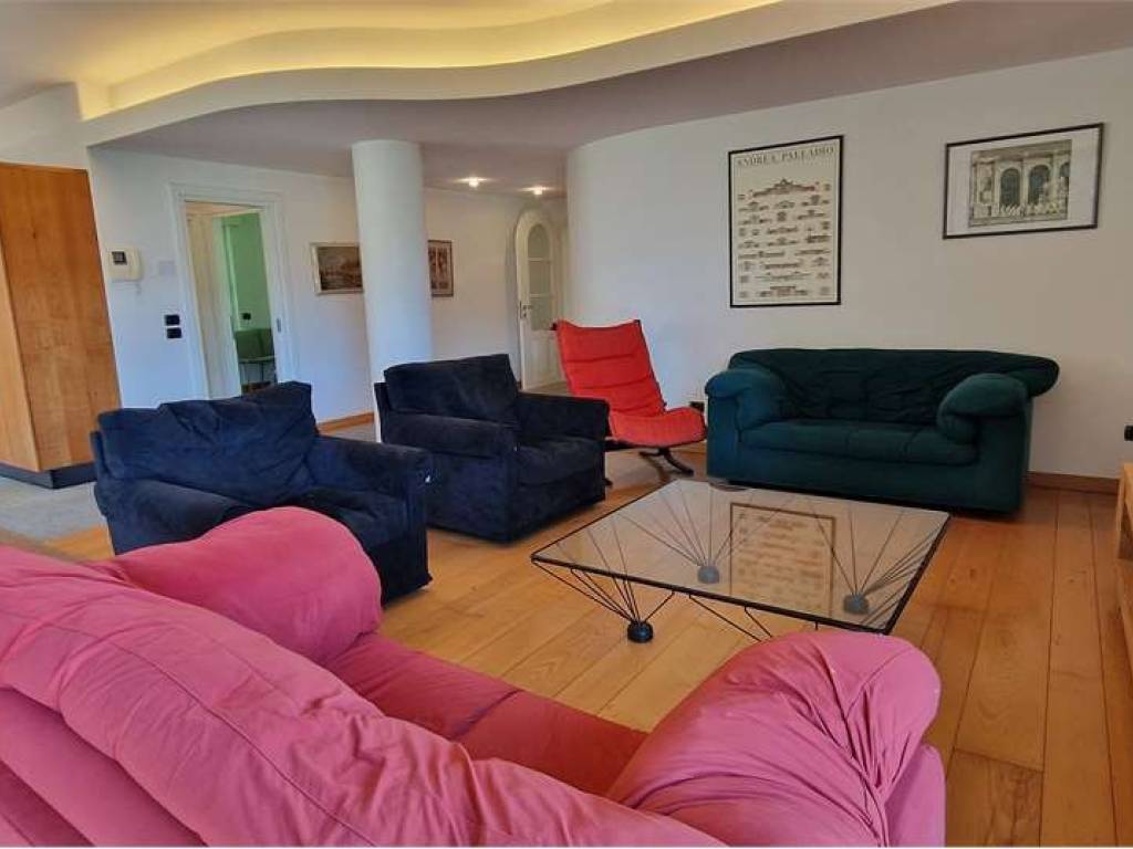 Appartamento a Belluno in piazza santo stefano - Foto 4