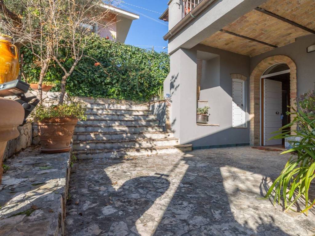Villa a Francavilla al mare in C.DA CASTELVECCHIO, 4 - Foto 2