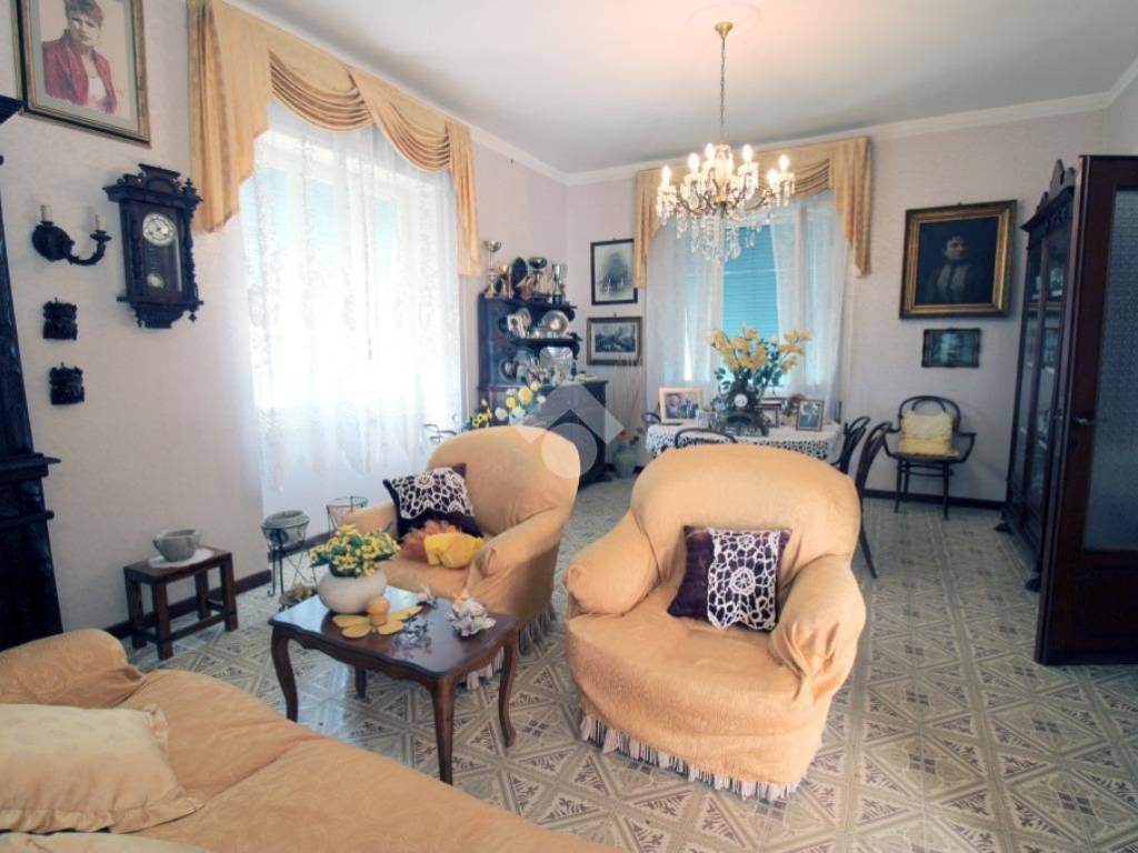 Villa a Montopoli di sabina in VIA CAMPORE, 21 - Foto 4