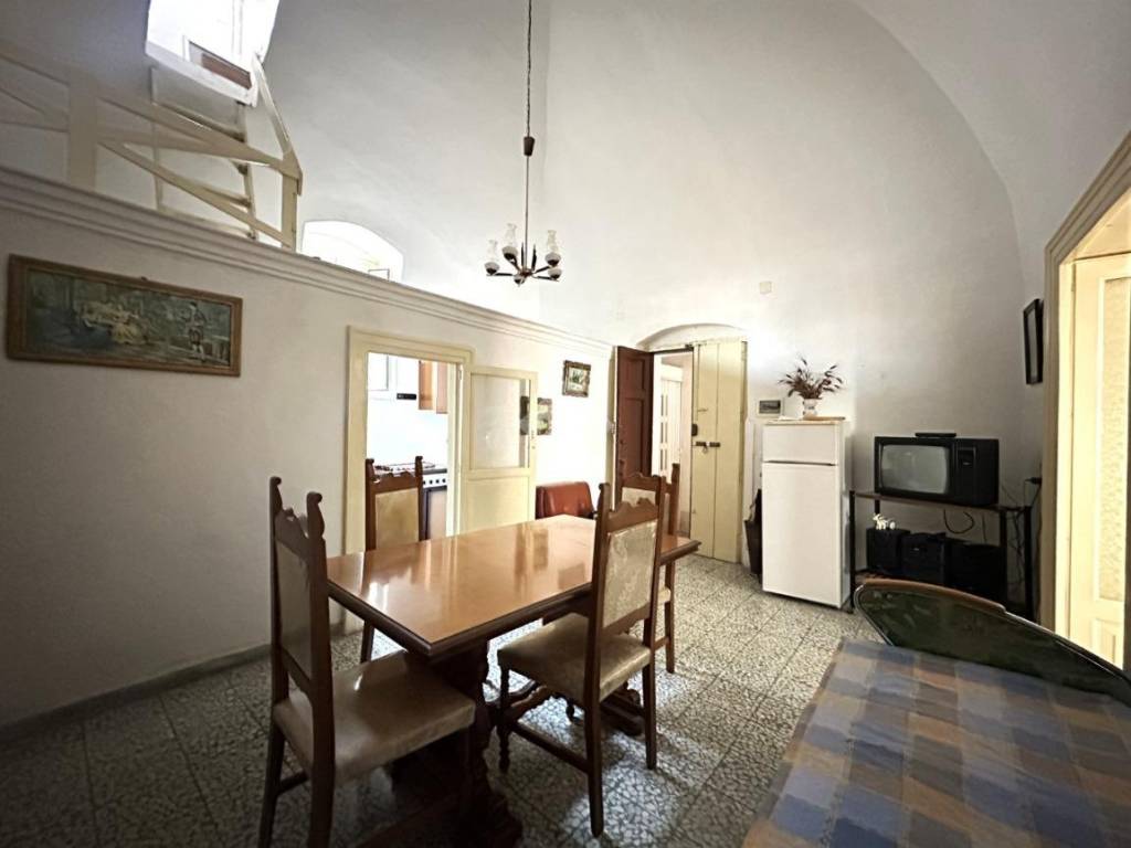 Appartamento a Canosa di puglia in Via Alessandro Manzoni, 25 - Foto 4