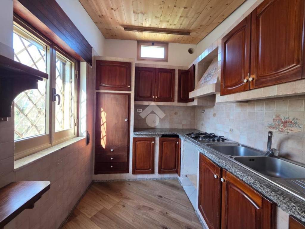 Casa indipendente a Sant'agata de' goti in C/da Restinola - Foto 3