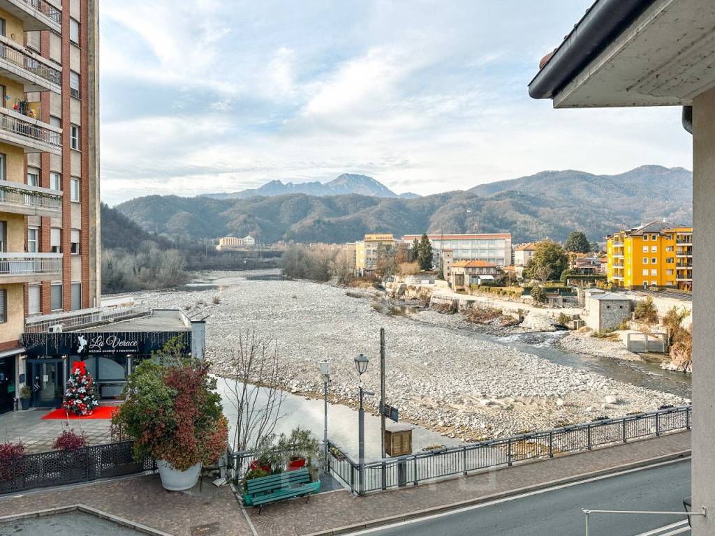 Appartamento a Borgosesia in Corso Vercelli 3 - Foto 5